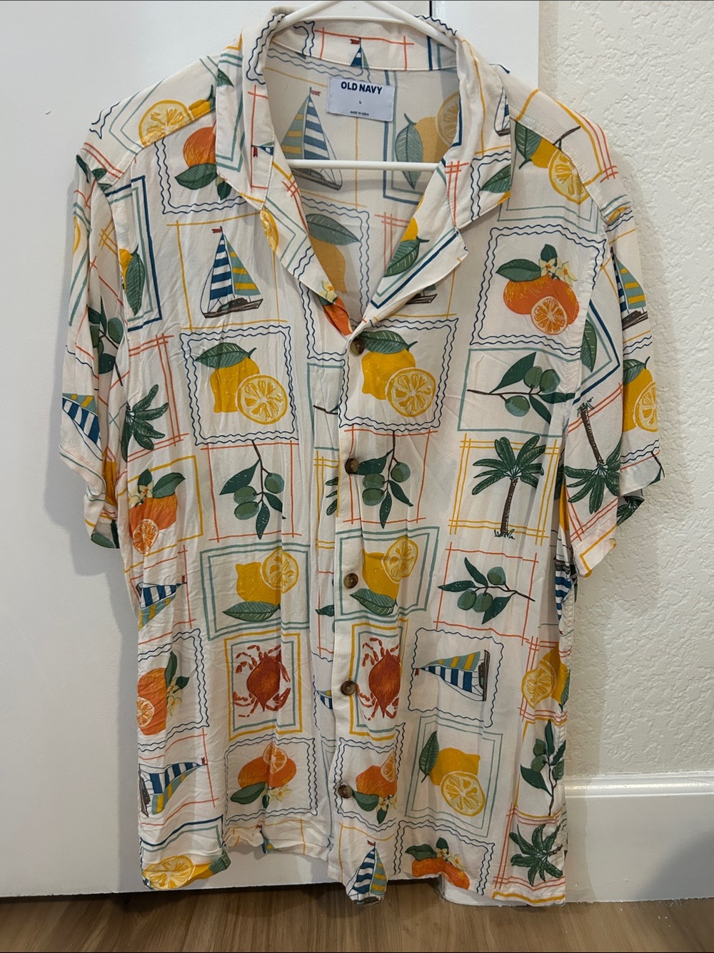 Old Navy Cream Short-Sleeve Tropical Print Button-Down Shirt